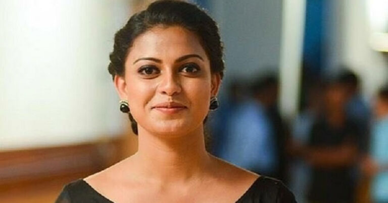 കേരളത്തിൽ എന്ത് ‘മൈ….’ ആണ് നടക്കുന്നത്? നിയമം ആർക്ക് വേണ്ടിയെന്ന് നടി അനുശ്രീ