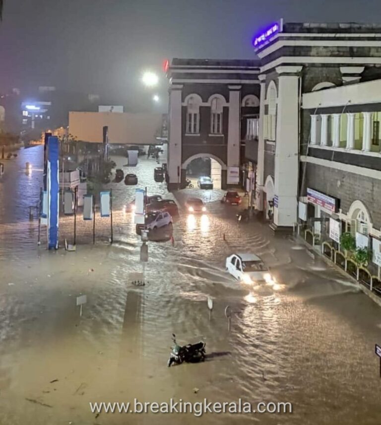 സംസ്ഥാനത്ത് കനത്തമഴ തുടരും,തലസ്ഥാനം മുങ്ങി,വിവിധ ജില്ലകളില്‍ യെല്ലോ-ഓറഞ്ച് അലര്‍ട്ട്‌