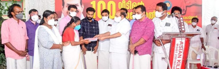 100 വീടുകൾ,നിനിതയുടെ കുടുംബത്തിന്  15 ലക്ഷം, ഹൃദയത്തോട് ചേർത്ത് സി.പി.എമ്മും ഡി.വൈ.എഫ്.യും