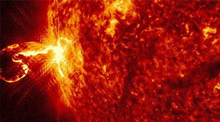 Solar flares:സൗരജ്വാലകളിൽ റേഡിയോ വിനിമയം തകരാറിലായി; വരുംദിവസങ്ങളിൽ സൗരവാതത്തിനും സാധ്യത