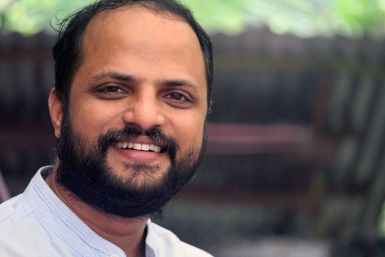 ‘ഒരു നടൻ എങ്ങനെ ആകരുതെന്ന് ഒരാൾ പഠിപ്പിച്ചെ’ന്ന് ജൂഡ് ആന്റണി; ആളെ തിരഞ്ഞ് സോഷ്യൽ മീഡിയ