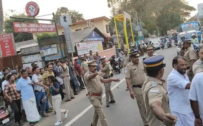 ചാനൽ തെരഞ്ഞെടുപ്പ്‌ ചർച്ചഅടിക്കളമായി;  യു.ഡി.എഫ്.-എൽ.ഡി.എഫ്. പ്രവർത്തകർ ആശുപത്രിയിൽ