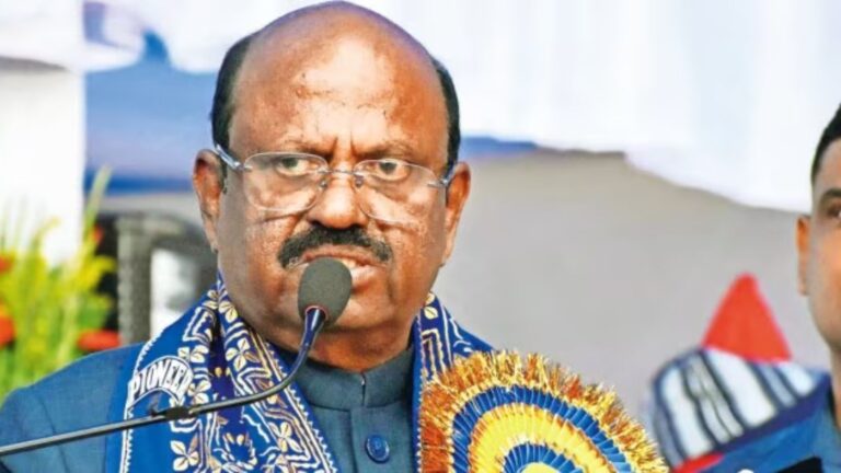ലൈഗികപീഡനപരാതി: പോലീസുമായി ആശയവിനിമയം നടത്തരുതെന്ന് ജീവനക്കാർക്ക് ബംഗാൾ ഗവർണറുടെ നിർദേശം