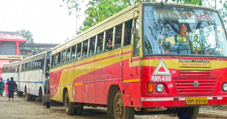 യുവതി മദ്യപിച്ച്  കെഎസ്ആർടിസിയിൽ കയറി, പിൻ സീറ്റില്‍ ഗാഢനിദ്ര,കണ്ടക്ടർ തട്ടി വിളിച്ചിട്ടും ഉണർന്നില്ല; ട്രിപ്പ് മുടങ്ങി