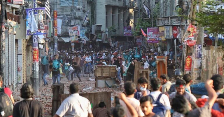 ബംഗ്ലാദേശിൽ സ്ഥിതി ഗുരുതരം: കൊല്ലപ്പെട്ടവരുടെ എണ്ണം 104 ആയി, ഇന്ത്യാക്കാരെ തിരിച്ചെത്തിച്ചു തുടങ്ങി