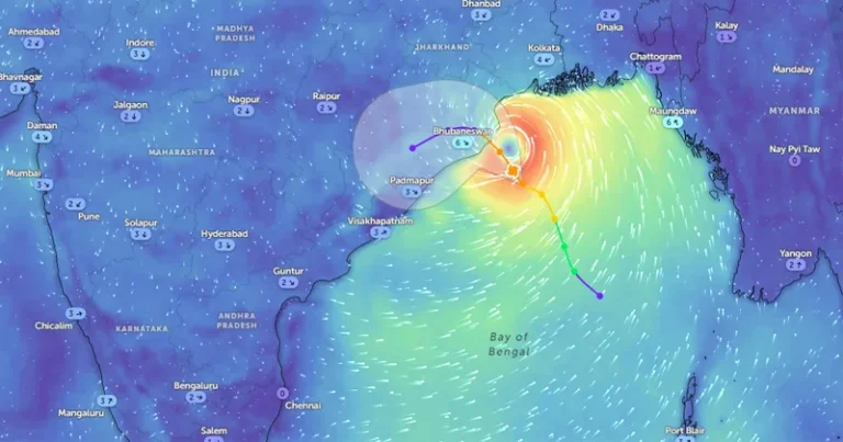 ദാന ചുഴലിക്കാറ്റ്: കരതൊടാൻ മണിക്കൂറുകൾ; അതീവ ജാഗ്രതയിൽ സംസ്ഥാനങ്ങൾ; നാല് ലക്ഷത്തോളം പേരെ മാറ്റിപ്പാർപ്പിച്ചു