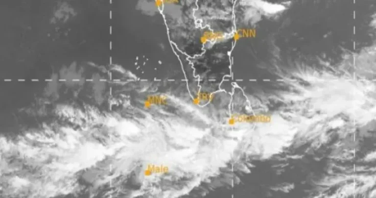 സംസ്ഥാനത്ത് ഇന്നും കനത്ത മഴയ്ക്ക് സാധ്യത; ഉരുൾപൊട്ടൽ പ്രദേശത്ത് താമസിക്കുന്നവർ മാറി താമസിക്കാൻ നിർദ്ദേശം; 8 ജില്ലകളിൽ യെല്ലോ അലേർട്ട്