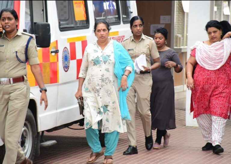 കൊടും ക്രൂരത: രണ്ടു വയസുകാരിയുടെ ജനനേന്ദ്രിയത്തിൽ മുറിവേൽപ്പിച്ചു; ശിശുക്ഷേമസമിതി ആയമാർ അറസ്റ്റിൽ