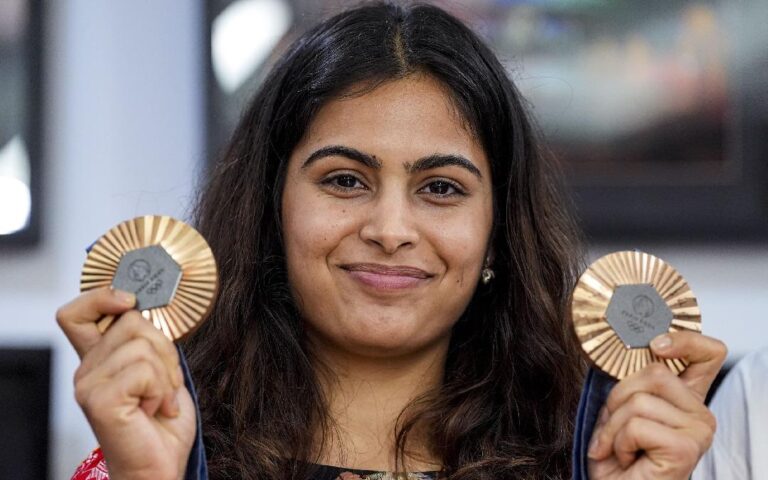 'മകളെ ഷൂട്ടറാക്കിയതിൽ പശ്ചാത്തപിക്കുന്നു,ക്രിക്കറ്റ് താരമായിരുന്നെങ്കിൽ പുരസ്കാരം കിട്ടുമായിരുന്നു'