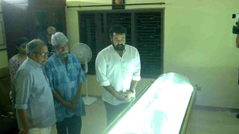 എംടിക്ക് ആദരാഞ്ജലി അര്‍പ്പിച്ച് മോഹന്‍ലാല്‍; ‘ഒരു വലിയ മനുഷ്യന്റെ വിയോഗം, ഞാൻ ആ സ്നേഹം വേണ്ടുവോളം അനുഭവിക്കാൻ ഭാഗ്യമുണ്ടായ ആൾ’