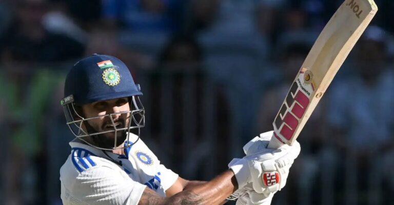 India Vs Ausies:ഇന്നിംഗ്‌സ് തോല്‍വിയില്‍ നിന്ന് കഷ്ടിച്ച് കരകയറി ഇന്ത്യ;ഓസീസിന് 19 റണ്‍സ് വിജയലക്ഷ്യം