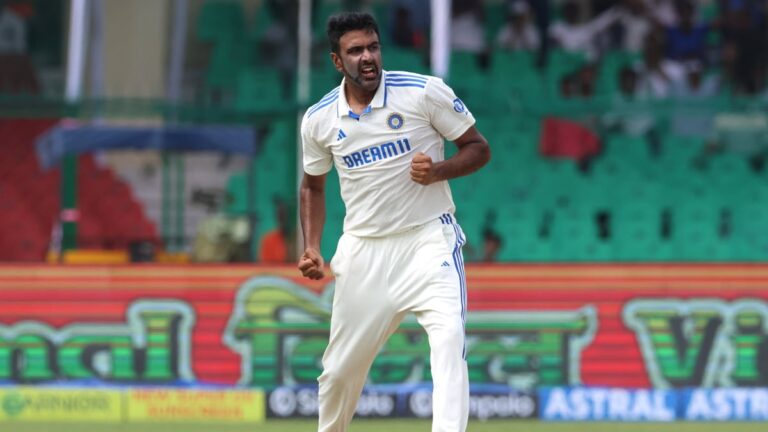 ‘ ടീമിൽ ഇനി അവസരം ഇല്ല’- അശ്വിനോട് വിരമിക്കാൻ  മാനേജ്മെന്റ് ആവശ്യപ്പെട്ടു? വിവാദം കൊഴുക്കുന്നു