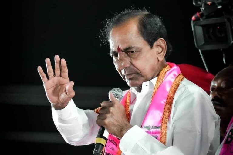 കെസിആറിനെതിരേ പരാതി നൽകിയ സാമൂഹികപ്രവർത്തകൻ കൊല്ലപ്പെട്ടു; കോടതി കേസ് പരിഗണിക്കാനിരിക്കെ അരുംകൊല