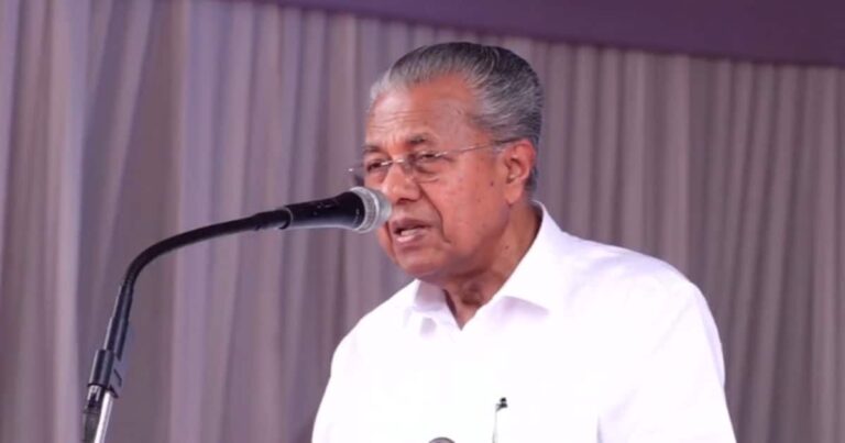 ‘വീട്ടില്‍പ്പോയി ചോദിച്ചാൽ മതി’ സ്വാഭാവിക പ്രതികരണം; പൊതുയോഗത്തിൽ പാലിക്കേണ്ട മര്യാദകളുണ്ട്- വിശദീകരണവുമായി മുഖ്യമന്ത്രി