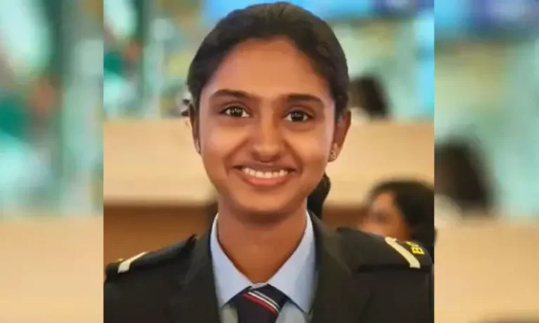 തിരുവനന്തപുരം വിമാനത്താളത്തിലെ  ഐബി ഉദ്യോഗസ്ഥ മരിച്ച നിലയില്‍;   24കാരിയുടെ മൃതദേഹം കണ്ടെത്തിയത് ചാക്ക റെയില്‍ പാളത്തില്‍;