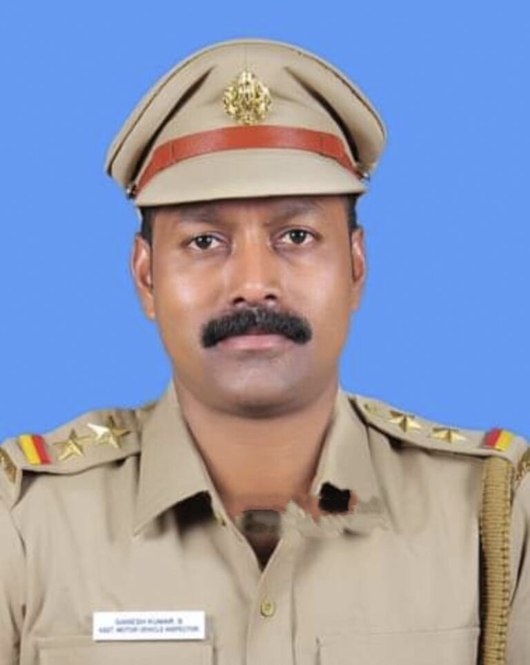 മോട്ടോർ വാഹന വകുപ്പ് ഉദ്യോഗസ്ഥനെ വീടിന് സമീപം കാറിനുള്ളിൽ മരിച്ച നിലയിൽ കണ്ടെത്തി