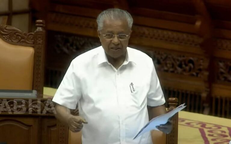 ‘എടാ മോനെ എന്നാണ് കുട്ടികളെ വിളിക്കുന്നത്, ആ സിനിമ കണ്ട് കുട്ടികൾ റൗഡി ​ഗ്യാങ്ങിന്റെ കൂടെ പോയി’ ഞെട്ടിയ്ക്കുന്ന പോലീസ് റിപ്പോര്‍ട്ടുമായി മുഖ്യമന്ത്രി