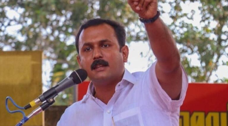പി.സി ജോർജിന്റെ നാവിന്റെ താക്കോൽ പൂട്ടി പോലീസിന് കൊടുക്കാൻ ഉദ്ദേശിക്കുന്നില്ല; അഛനെ പിന്തുണച്ച് ഷോൺ ജോർജ്