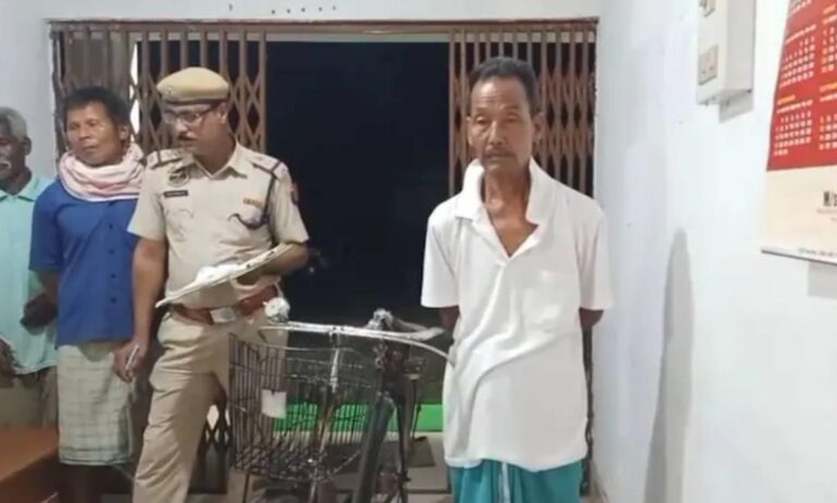 ഭാര്യയുടെ തലവെട്ടി സൈക്കിള്‍ കുട്ടയിലിട്ട് പൊലീസ് സ്റ്റേഷനില്‍ കീഴടങ്ങി ഭര്‍ത്താവ്