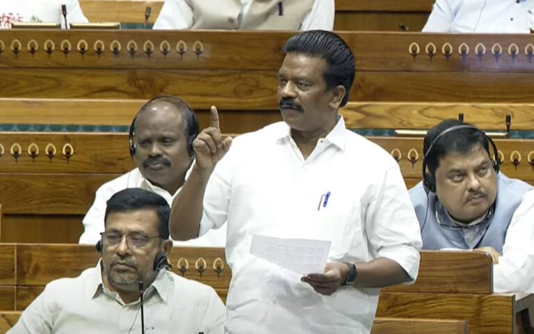 ‘ആദ്യമവർ കമ്യൂണിസ്റ്റുകളെ തേടിവന്നു..വഖഫ് ഭേദഗതി ബില്‍ ചര്‍ച്ചയില്‍ മലയാളത്തിൽ തകര്‍പ്പന്‍ പ്രസംഗവുമായി കെ.രാധാകൃഷ്ണന്‍