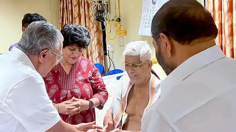 എൻഎസ്എസ് ജനറൽ സെക്രട്ടറി ജി സുകുമാരൻ നായരെ മുഖ്യമന്ത്രി സന്ദർശിച്ചു