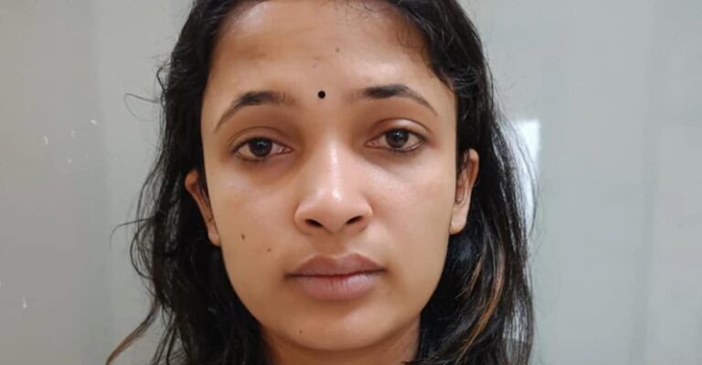 വിദ്യാർഥിയുടെ പിതാവുമായി പ്രണയം, സ്വകാര്യ വിഡിയോ പുറത്തുവിടുമെന്ന് ഭീഷണി; ബ്ലാക്ക്‌മെയിലിലൂടെ ലക്ഷങ്ങൾ തട്ടിയ അധ്യാപിക അറസ്റ്റിൽ