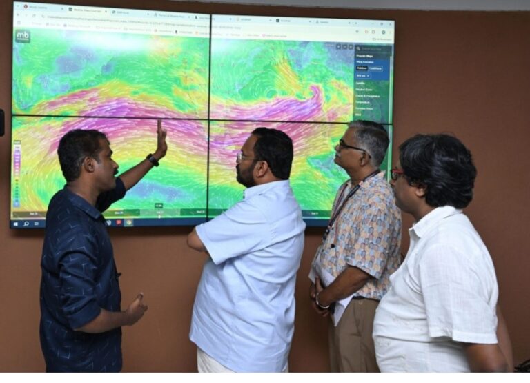 കാലവർഷം കനത്തു, ജാഗ്രത പാലിക്കണമെന്ന് സർക്കാർ; 3,950 ക്യാമ്പുകൾ  തുറക്കാൻ തയ്യാറെടുപ്പ്;
