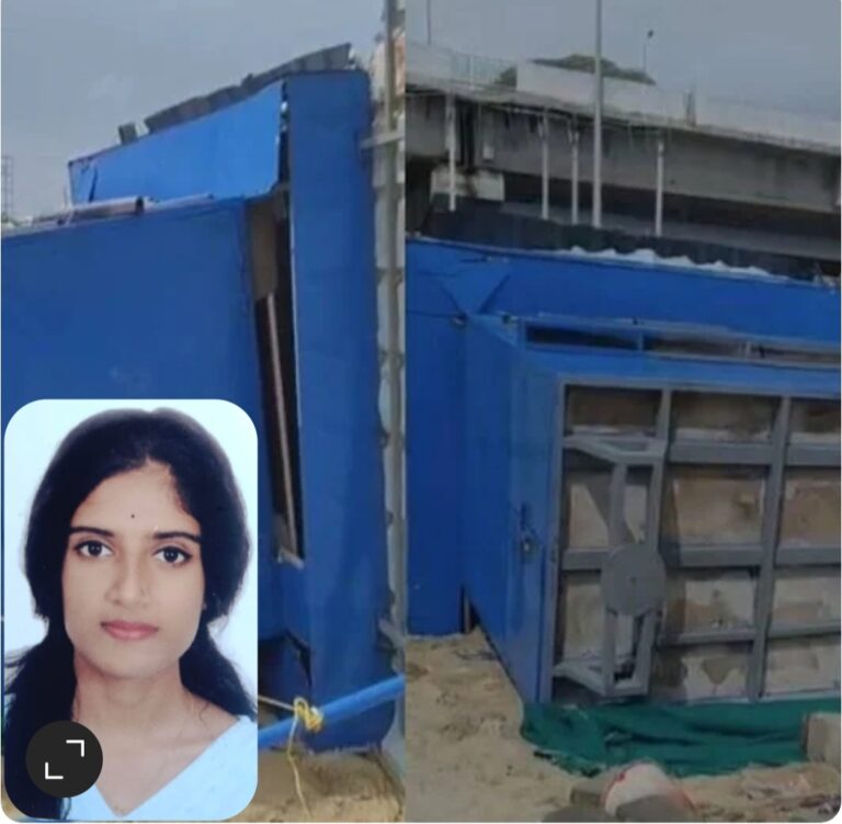 കാറ്റിലും മഴയിലും കട ദേഹത്തേക്ക് മറിഞ്ഞുവീണു; ആലപ്പുഴ ബീച്ചിൽ  പെണ്‍കുട്ടി മരിച്ചു
