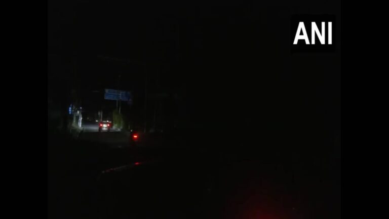 ഡ്രോണുകളുമായി വീണ്ടും പാക് പ്രകോപനം, നിയന്ത്രണരേഖയിൽ ഷെല്ലാക്രമണം; പ്രതിരോധിച്ച് ഇന്ത്യ