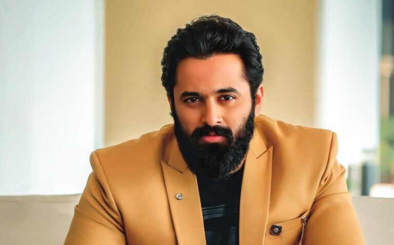 'കരിയർ നശിപ്പിക്കാൻ ശ്രമിക്കുന്ന ചിലർ വിപിനെ പിന്തുണയ്ക്കുന്നു, ശാരീരികമായി ആക്രമിച്ചിട്ടില്ല'
