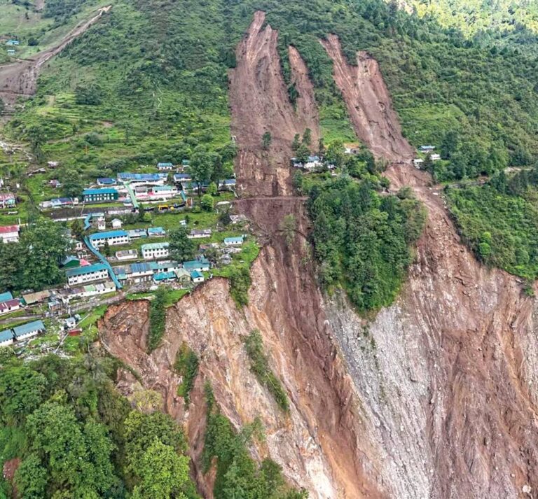 വടക്കുകിഴക്കൻ സംസ്ഥാനങ്ങളിൽ പ്രളയം, മണ്ണിടിച്ചിൽ: മരണം 36 ആയി, ദുരിതത്തിലായത് അഞ്ച് ലക്ഷത്തിലേറെപേർ