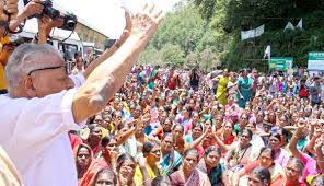 വെട്ടിനിരത്തുകാരനില്‍ നിന്ന് വീണ്ടെടുപ്പുകാരനിലേക്ക്…. പാര്‍ട്ടിയെയും വി.എസ്. തിരുത്തിച്ചു; ഒന്നല്ല രണ്ടുവട്ടം