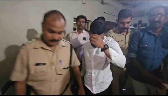 പോലീസ് യൂണിഫോമില്‍ തട്ടിക്കൊണ്ട് പോകലും ബ്ലാക്ക്‌മെയിലിങ്ങും; നാലുപേര്‍ പിടിയില്‍