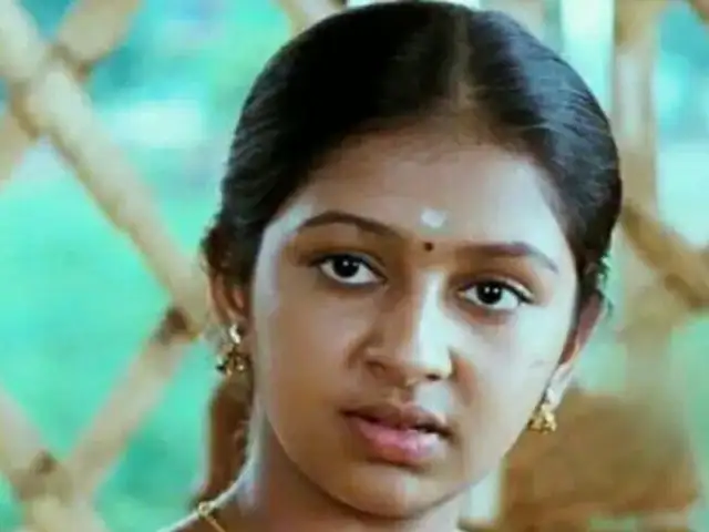 മുൻകൂർ ജാമ്യം തേടി ലക്ഷ്മി മേനോൻ കോടതിയിൽ
