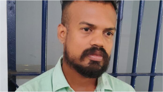 തൊഴിലുറപ്പ് ജോലി കഴിഞ്ഞു വരുന്ന സ്ത്രീയുടെ മാല മോഷ്ടിച്ചു; എയ്ഡഡ് സ്കൂൾ ജീവനക്കാരൻ പിടിയിൽ