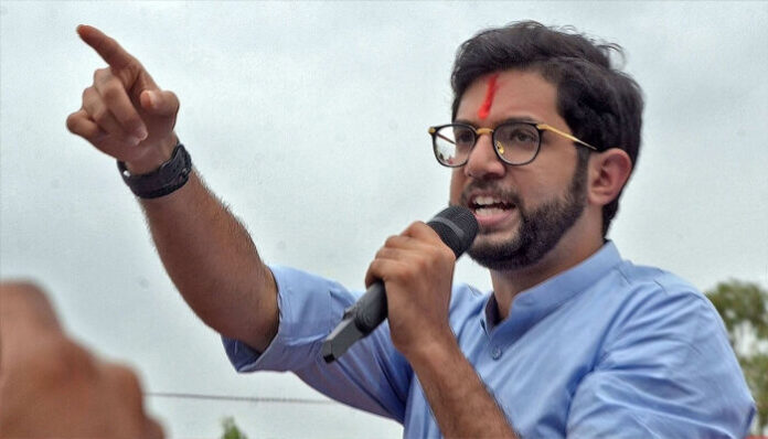 'ബിസിസിഐയ്ക്ക് പണത്തോടുള്ള അത്യാഗ്രഹം, ചോരയും വെള്ളവും ഒരുപോലെ ഒഴുകാനാകില്ല'; ഇന്ത്യ-പാക്കിസ്ഥാൻ മത്സരത്തിനെതിരെ ശിവസേന