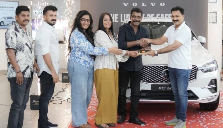 മൈ കാര്‍ നമ്പര്‍ ഈസ് 2255; ആഡംബര കാറിന് ഇഷ്ടനമ്പര്‍ നേടാന്‍ ലക്ഷങ്ങള്‍ പൊടിച്ച് ആന്റണി പെരുമ്പാവൂര്‍