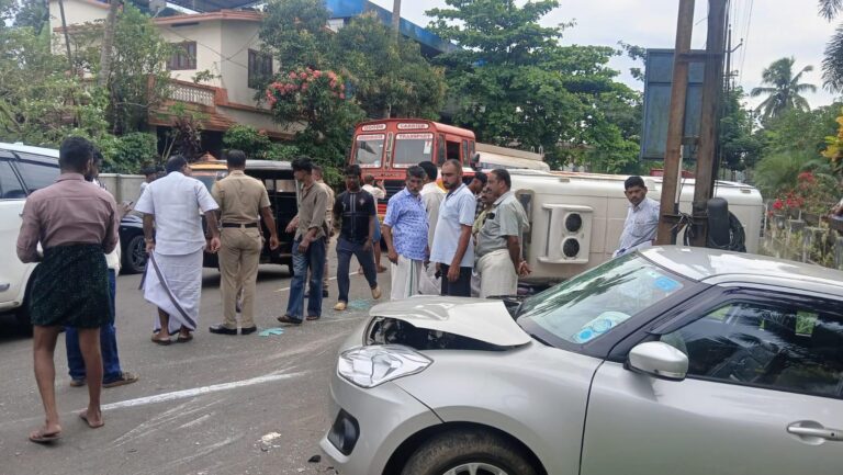 ഏറ്റുമാനൂരില്‍ ആംബുലന്‍സ് കാറില്‍ ഇടിച്ച് മറിഞ്ഞ് അപകടം; നഴ്സിന് ദാരുണാന്ത്യം