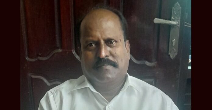 തിരുവനന്തപുരത്ത് സിപിഎം പ്രാദേശിക നേതാവ് ലോ‍ഡ്ജിൽ‌ തൂങ്ങിമരിച്ച നിലയിൽ