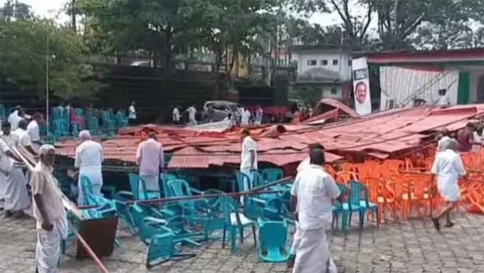 ഉദ്ഘാടനത്തിന് നിമിഷങ്ങള്‍ക്ക് മുന്‍പ് വേദിയുടെ ഒരുഭാഗത്തേക്ക് പന്തല്‍ ചെരിഞ്ഞ് വീണു; മൂവാറ്റുപുഴയില്‍ കോണ്‍ഗ്രസ് 'വിശ്വാസ സംരക്ഷണ യാത്ര'യ്ക്കിടെ പന്തല്‍ തകര്‍ച്ച