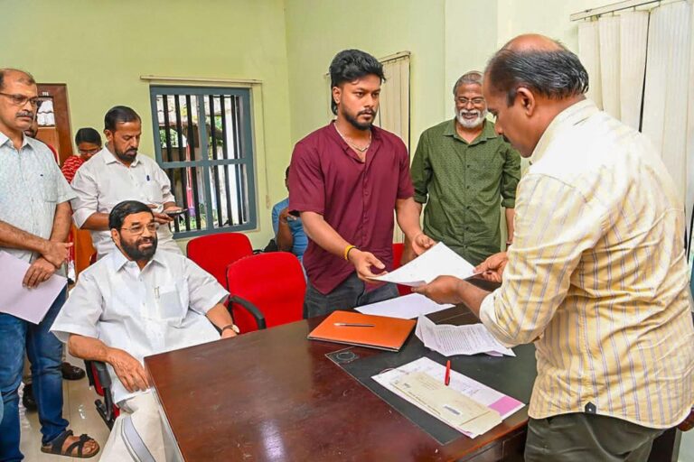 കോട്ടയം മെഡി.കോളജ് അപകടം; ബിന്ദുവിൻ്റെ മകൻ സർക്കാർ ജോലിയിൽ പ്രവേശിച്ചു