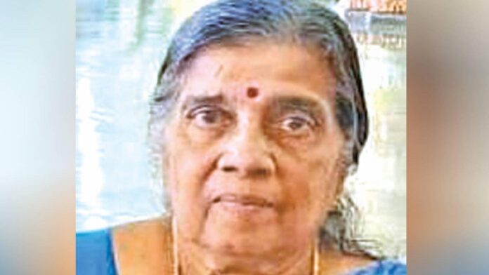 ബന്ധുവും സമീപവാസിയും ചേർന്ന് വിഷം നൽകി? സൂചനയായി ഫോൺസംഭാഷണം; വീട്ടമ്മയുടെ മരണത്തിൽ അന്വേഷണം