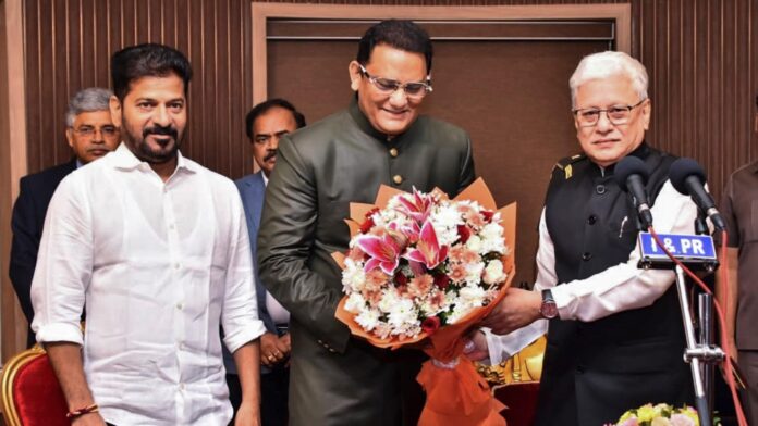 തെലങ്കാന മന്ത്രിയായി മുൻ ഇന്ത്യൻ ക്യാപ്റ്റൻ അസറുദ്ദീന് സത്യപ്രതിജ്ഞ ചെയ്തു; ഉപതിരഞ്ഞെടുപ്പ് ലക്ഷ്യംവെച്ചെന്ന് ബിജെപി തെലങ്കാന മന്ത്രിയായി മുൻ ഇന്ത്യൻ ക്യാപ്റ്റൻ അസറുദ്ദീന് സത്യപ്രതിജ്ഞ ചെയ്തു; ഉപതിരഞ്ഞെടുപ്പ് ലക്ഷ്യംവെച്ചെന്ന് ബിജെപി