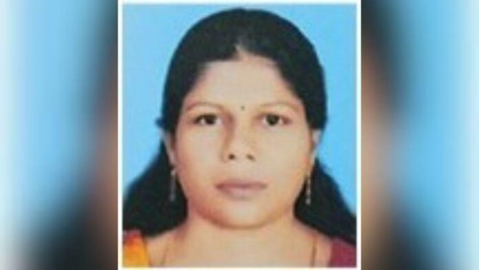 വീട്ടമ്മ പൊള്ളലേറ്റ് മരിച്ച സംഭവം; ആത്മഹത്യയെന്ന് പോലീസ് വീട്ടമ്മ പൊള്ളലേറ്റ് മരിച്ച സംഭവം; ആത്മഹത്യയെന്ന് പോലീസ്