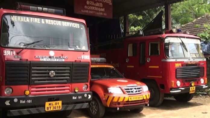 കോഴിക്കോട് പ്ലസ് ടു വിദ്യാർത്ഥിനി സ്കൂളിലെ കിണറ്റിൽ വീണു