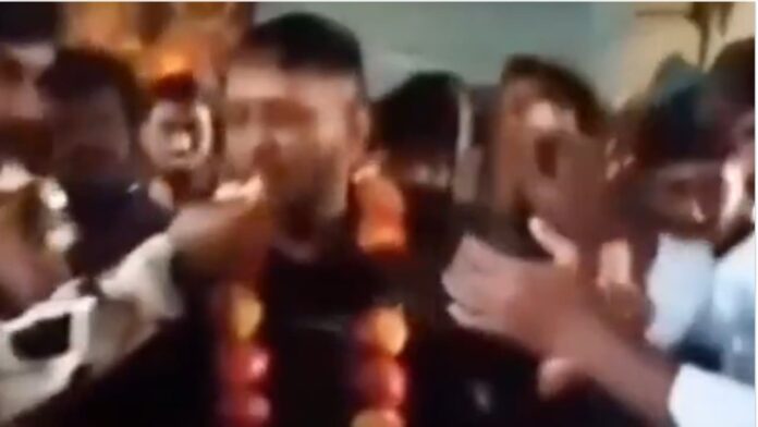 ജയിലിൽ ഗുണ്ടയുടെ പിറന്നാൾ ആഘോഷം, വീഡിയോ പങ്കുവെച്ച് അനുയായികൾ; അന്വേഷണത്തിന് ഉത്തരവിട്ടു
