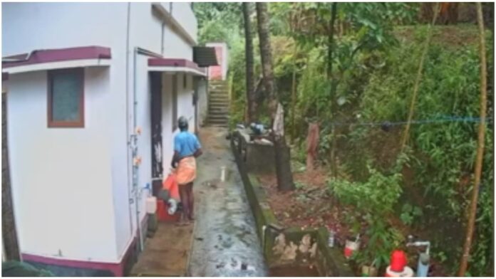 ദുബായിൽ ഇരുന്ന് മൊബൈലിൽ ആയൂരിലെ സ്വന്തം വീട്ടിലെ സിസിടിവി നോക്കിയ യുവതി ഞെട്ടി, പിൻവശത്ത് 'വെള്ളം കുടി ബാബു'! കള്ളനെ കയ്യോടെ പിടികൂടി