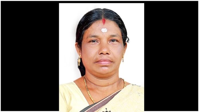 ക്ഷേത്രദർശനം കഴിഞ്ഞ് സഹോദരനോടൊപ്പം സ്കൂട്ടറിൽ മടങ്ങിയ വീട്ടമ്മ അപകടത്തിൽ മരിച്ചു