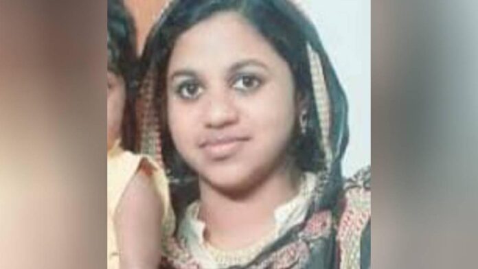 വിഴിഞ്ഞത്ത് യുവതി കിണറ്റില് ചാടി ആത്മഹത്യ ചെയ്തു; രക്ഷിക്കാന് ചാടിയ സഹോദരന് ഗുരുതരാവസ്ഥയില് വിഴിഞ്ഞത്ത് യുവതി കിണറ്റില് ചാടി ആത്മഹത്യ ചെയ്തു; രക്ഷിക്കാന് ചാടിയ സഹോദരന് ഗുരുതരാവസ്ഥയില്
