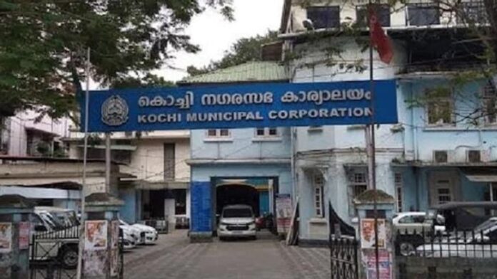 കൊച്ചി കോര്‍പറേഷനിൽ യുഡിഎഫിന് വൻ തിരിച്ചടി, മുൻ ഡെപ്യൂട്ടി മേയറടക്കം പത്തോളം വിമ‍തര്‍ മത്സരത്തിന്, നടപടിയെടുക്കുമെന്ന് ഡിസിസി